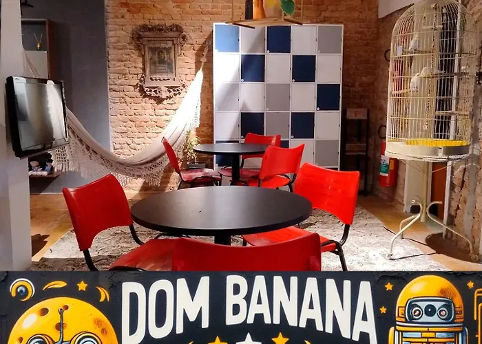 Dom Banana Hostel